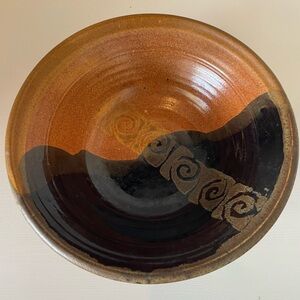 Handcrafted Ceramic Bowl with Earthy Tones
